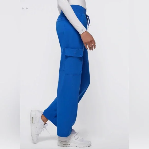 Jaanuu 4-Pocket Relaxed Essential Scrub Pants - Picture 2 of 6